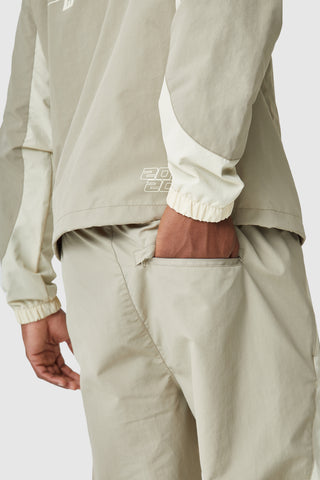 Force Trackpant - Light Khaki